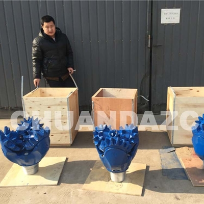 Buena calidad 19 pulgadas de acero diente tricone taladros para la perforación de pozos / tricone taladro / diente fresado tricone taladro proveedor