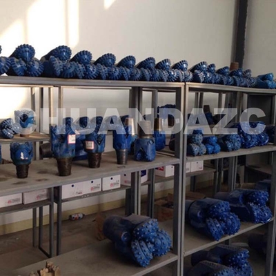 Perforación de dientes de acero que funciona muy bien Fabricante para minería con certificación API 114mm 4 1/2 pulgadas de perforación de tricón proveedor